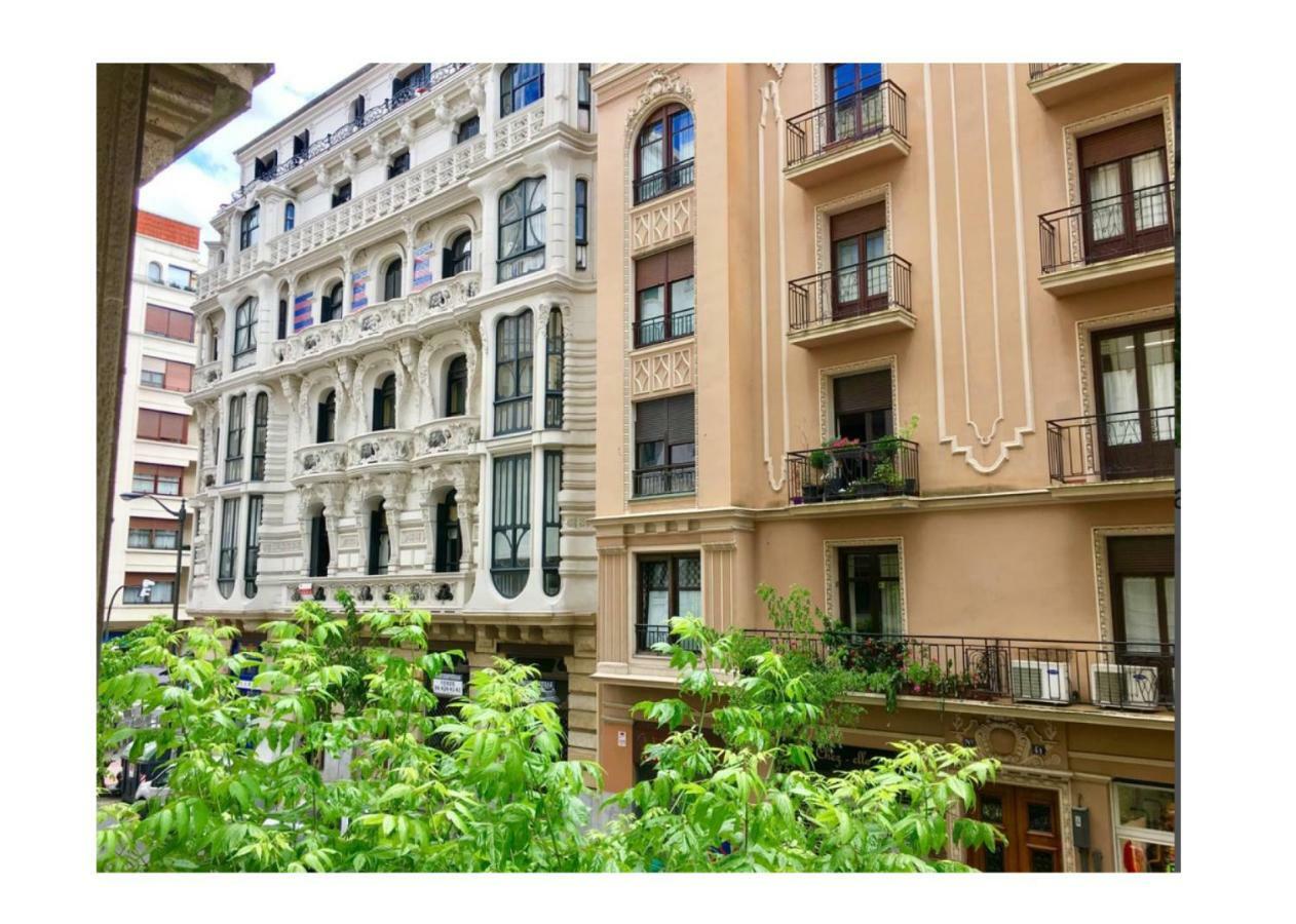 Ferienwohnung GREAT LOCATION&130m2! Guggenheim&Parking Bilbao Exterior foto